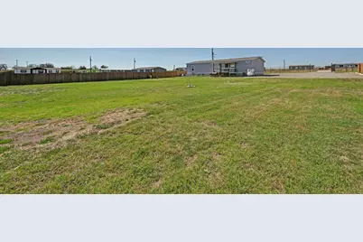 117 Castellana Way, Elgin, TX 78621 - Photo 27