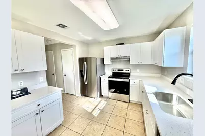 6721 Walkup Lane, Austin, TX 78747 - Photo 7