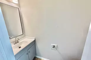 6721 Walkup Ln, Austin, TX 78747 - Photo 17