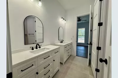 1353 Red Town Road #B, Elgin, TX 78621 - Photo 25