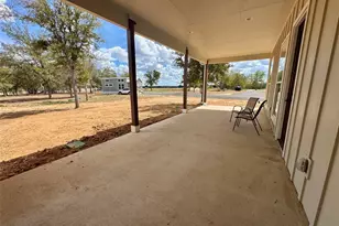 1353 Red Town Rd, Elgin, TX 78621 - Photo 19