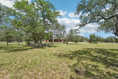 290 Miss Donna Lane, Dripping Springs, TX 78620 - Photo 33