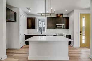 4127 E 12th St, Austin, TX 78721 - Photo 7