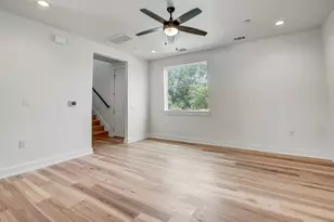 4127 E 12th St, Austin, TX 78721 - Photo 3