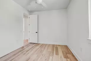 4127 E 12th St, Austin, TX 78721 - Photo 25