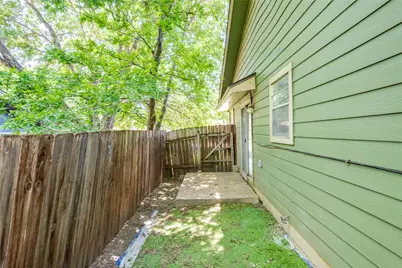 5208 Bogey Court #B, Austin, TX 78744 - Photo 27