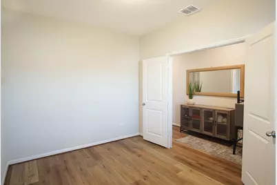130 Yellowstone Drive, Kyle, TX 78640 - Photo 7