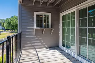 2430 Cromwell Cir, Austin, TX 78741 - Photo 19