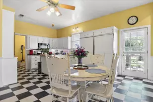 504 S Main St, Lockhart, TX 78644 - Photo 7