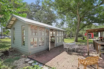 504 S Main Street, Lockhart, TX 78644 - Photo 33