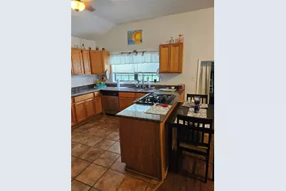 1206 W 8th Street, Caldwell, TX 77836 - Photo 5