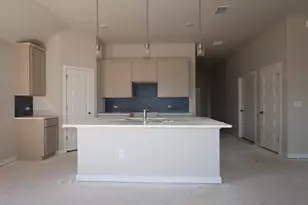 4712 Lava Is Dr, Austin, TX 78747 - Photo 5