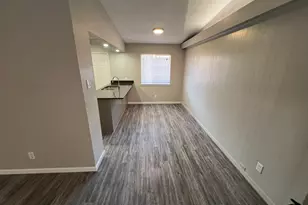 8902 Little Walnut Pkwy, Austin, TX 78758 - Photo 9