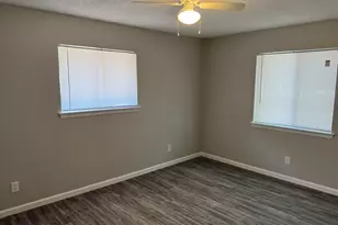8902 Little Walnut Pkwy, Austin, TX 78758 - Photo 11