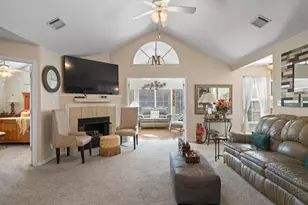 30 Wildwood Dr, Georgetown, TX 78633 - Photo 9