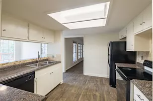 9848 Weir Loop Circle, Austin, TX 78736 - Photo 15