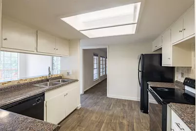 9848 Weir Loop Circle, Austin, TX 78736 - Photo 11