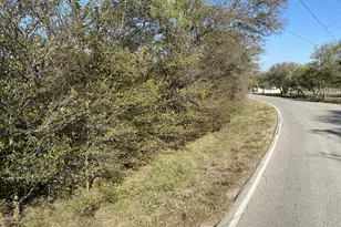 7603 Timber Hills Dr, Del Valle, TX 78617 - Photo 9