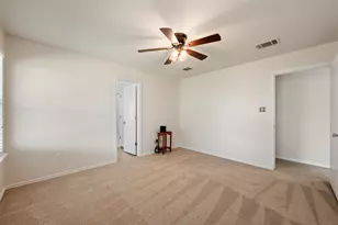 311 Phillips St, Hutto, TX 78634 - Photo 21