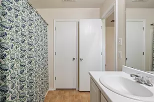 311 Phillips St, Hutto, TX 78634 - Photo 25