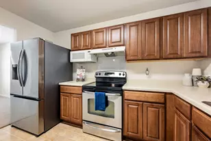 311 Phillips St, Hutto, TX 78634 - Photo 11