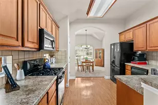 2208 Petrified Forest Dr, Austin, TX 78747 - Photo 9