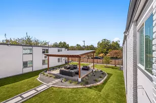 1200 E 52nd St, Austin, TX 78723 - Photo 25