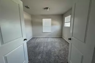 6400 Rounded Pebble Ln, Buda, TX 78610 - Photo 17