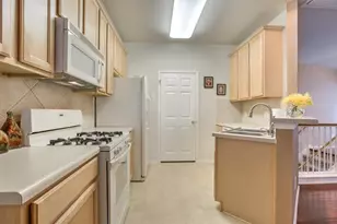 1900 Scofield Ridge Pkwy, Austin, TX 78727 - Photo 5