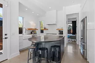 512 Sacramento Dr, Austin, TX 78704 - Photo 7