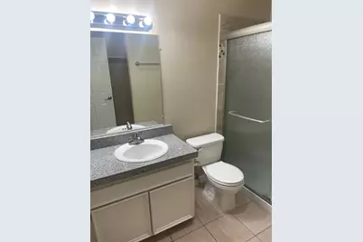 400 W 35th Street #202, Austin, TX 78705 - Photo 11
