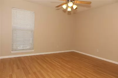 400 W 35th Street #202, Austin, TX 78705 - Photo 9