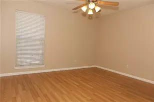 400 W 35th St, Austin, TX 78705 - Photo 9
