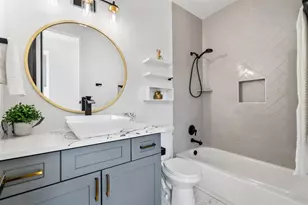 501 E Burton St, Manor, TX 78653 - Photo 17