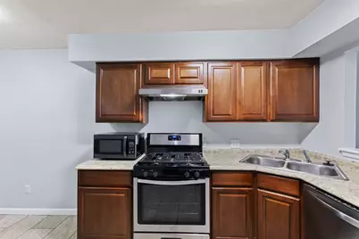 2011 E Stassney Lane #B, Austin, TX 78744 - Photo 7