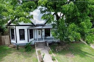 1704 N Houston Ave, Cameron, TX 76520 - Photo 33