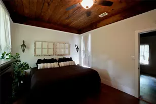 1704 N Houston Ave, Cameron, TX 76520 - Photo 13