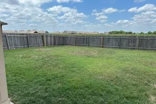 1621 Shenandoah Trl, Lockhart, TX 78644 - Photo 5