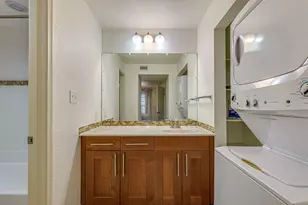 7685 Northcross Dr, Austin, TX 78757 - Photo 5