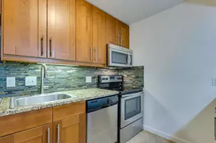 7685 Northcross Dr, Austin, TX 78757 - Photo 15