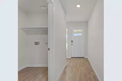 129 Raymondville Path, San Marcos, TX 78666 - Photo 3