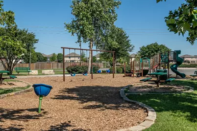 335 Enforcer Loop, Jarrell, TX 76537 - Photo 15