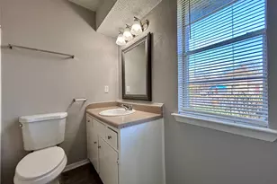 10409 Golden Meadow Dr, Austin, TX 78758 - Photo 15