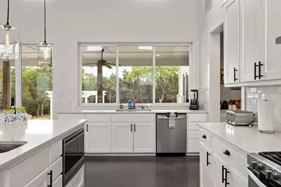 6601 North Lakewoods Drive, Georgetown, TX 78633 - Photo 11