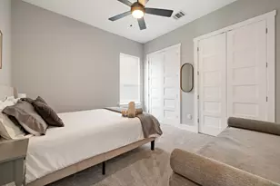 6601 North Lakewoods Dr, Georgetown, TX 78633 - Photo 23