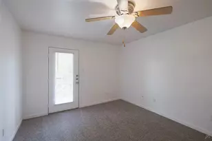 2430 Cromwell Cir, Austin, TX 78741 - Photo 21