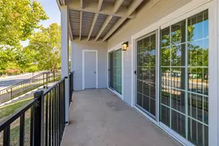 2430 Cromwell Cir, Austin, TX 78741 - Photo 9