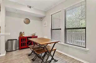 3839 Dry Creek Dr, Austin, TX 78731 - Photo 9