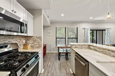 3839 Dry Creek Drive #106, Austin, TX 78731 - Photo 11