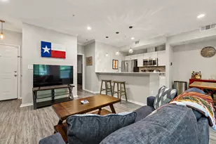 3839 Dry Creek Dr, Austin, TX 78731 - Photo 7